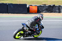 brands-hatch-photographs;brands-no-limits-trackday;cadwell-trackday-photographs;enduro-digital-images;event-digital-images;eventdigitalimages;no-limits-trackdays;peter-wileman-photography;racing-digital-images;trackday-digital-images;trackday-photos
